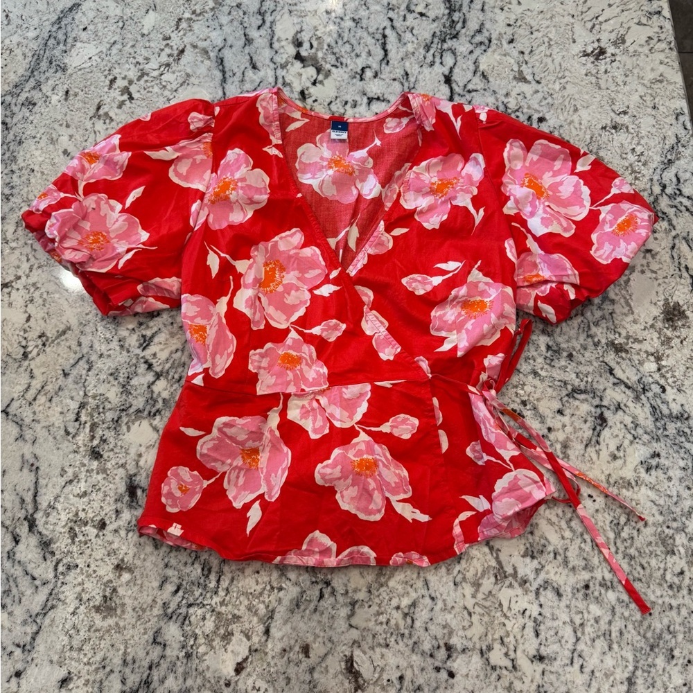 Old Navy Red Pink Floral Wrap Blouse Medium - Picture 3 of 8